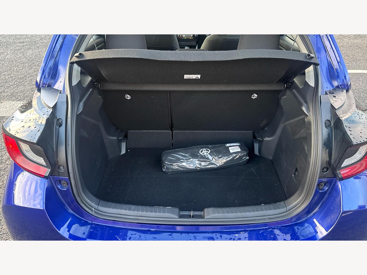 Used Toyota Yaris 2024 for sale - 77253736: Photo 16