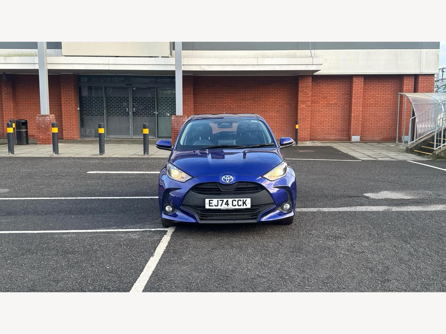 Used Toyota Yaris 2024 for sale - 77253736: Photo 17