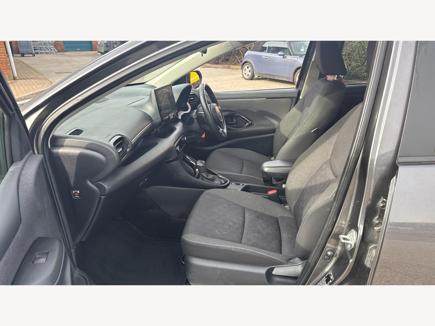 Used Toyota Yaris for sale - 77808419: Photo 12