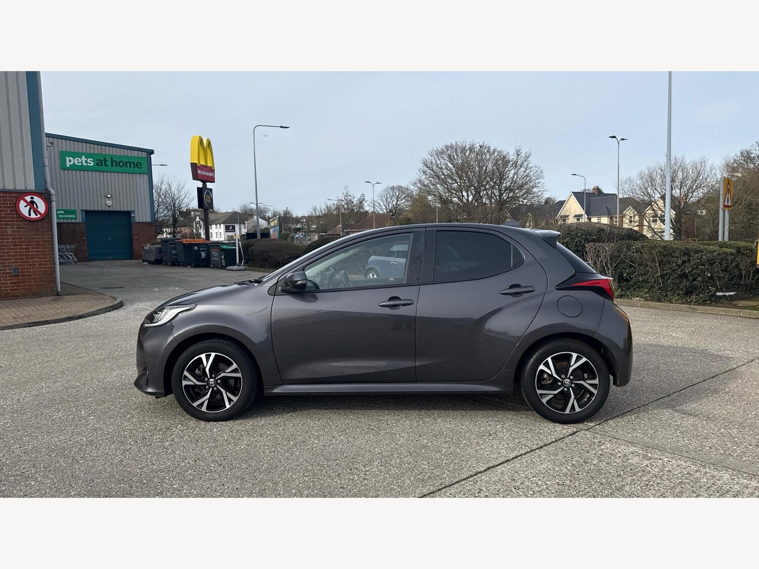 Used Toyota Yaris for sale - 77808419: Photo 19