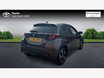 Used Toyota Yaris 2024 for sale - 77808419: Photo