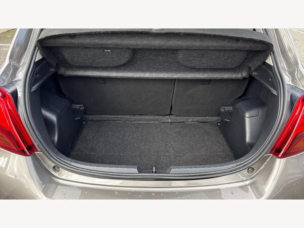 Used Toyota Yaris 2017 for sale - 76199761: Photo 16