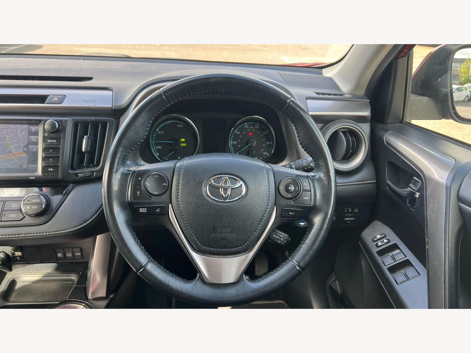 Used Toyota RAV4 2018 for sale - 76200168: Photo 10