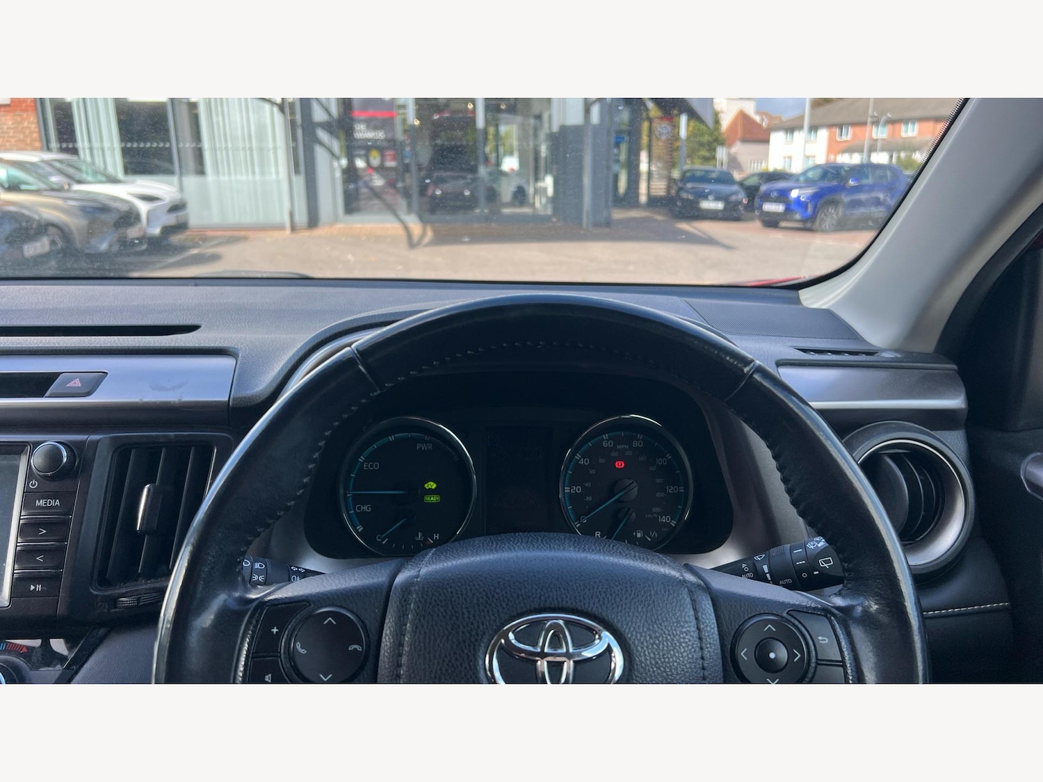 Used Toyota RAV4 2018 for sale - 76200168: Photo 11