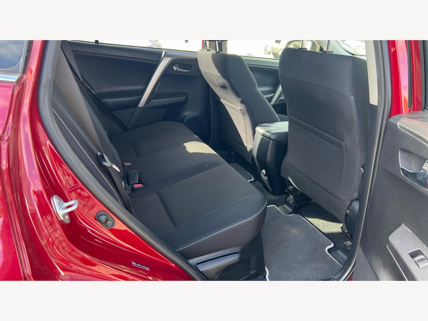 Used Toyota RAV4 2018 for sale - 76200168: Photo 14