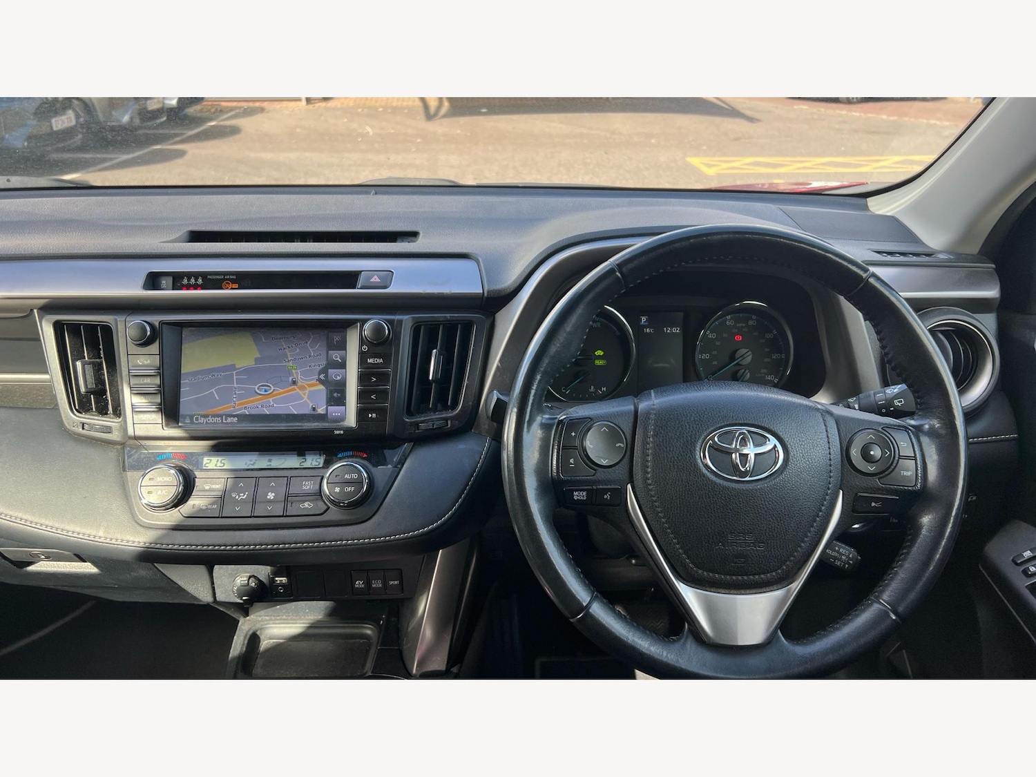 Used Toyota RAV4 2018 for sale - 76200168: Photo 8