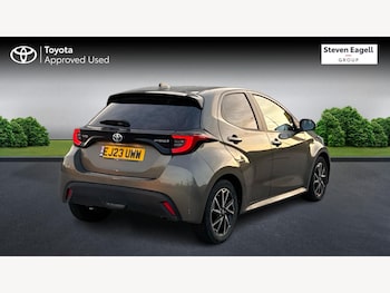 Used Toyota Yaris 2023 for sale - 76201392: Photo