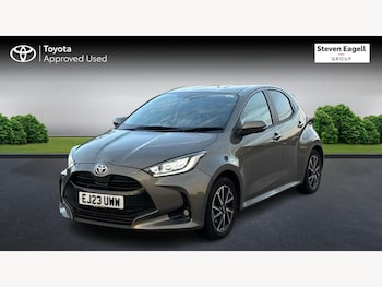 Used Toyota Yaris 2023 for sale - 76201392: Photo