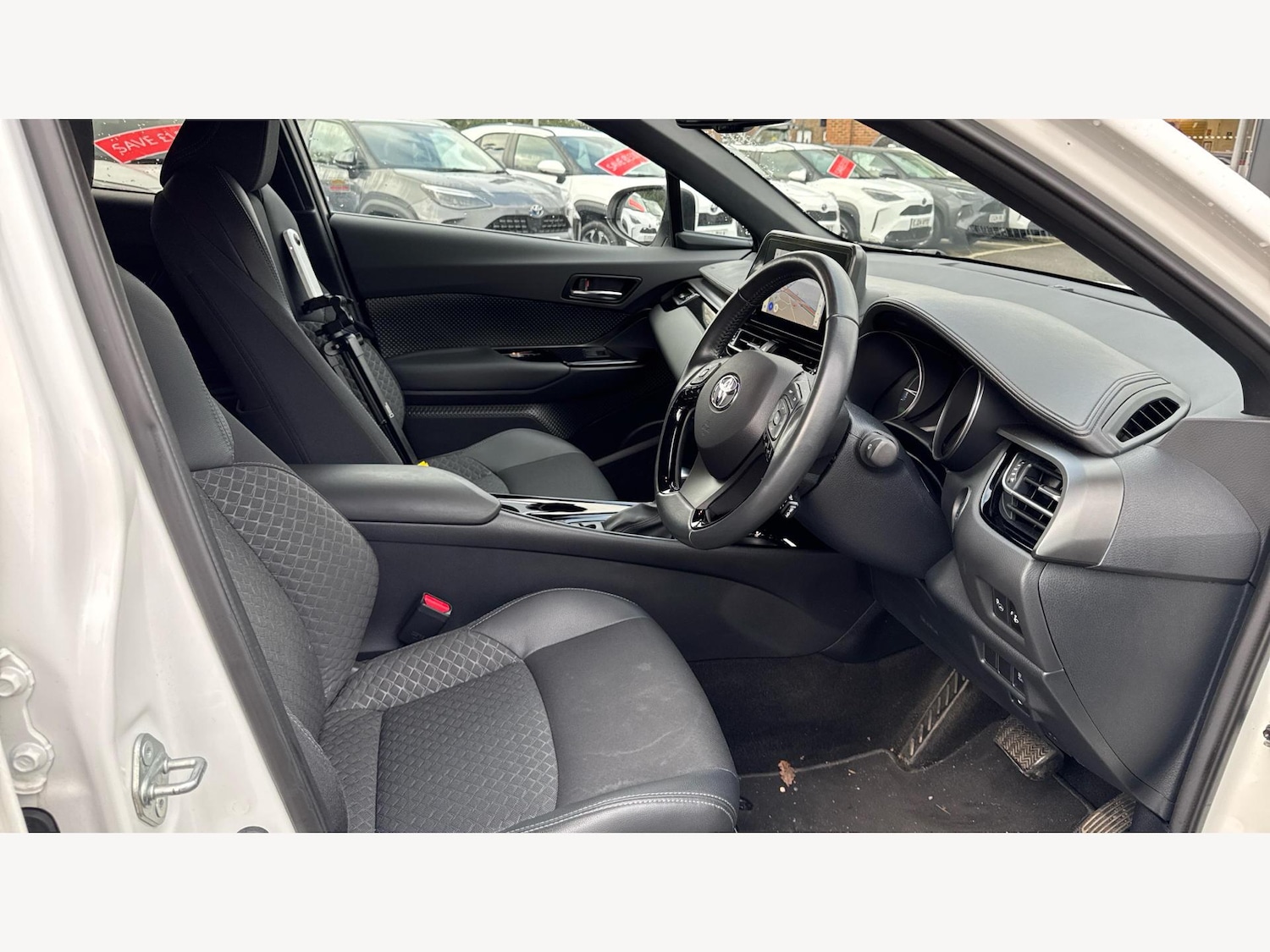 Used Toyota C-HR 2023 for sale - 77191639: Photo 13