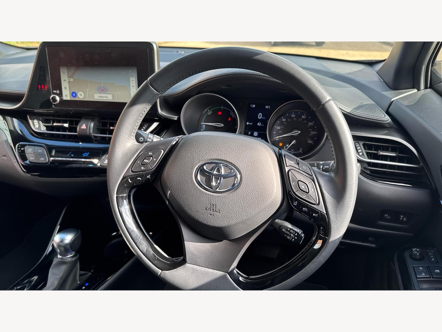 Used Toyota C-HR 2023 for sale - 76370113: Photo 10