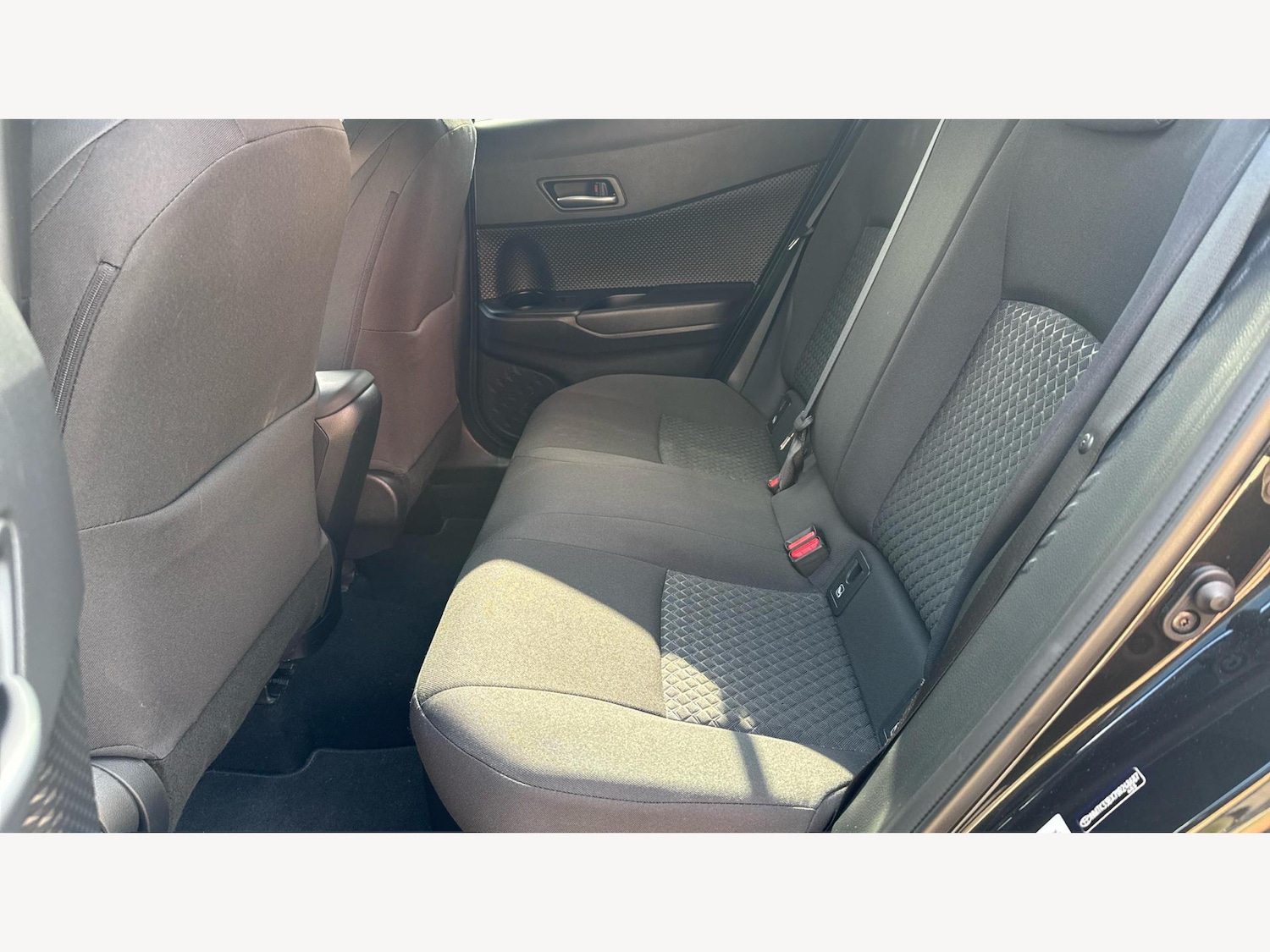 Used Toyota C-HR 2023 for sale - 76370113: Photo 15