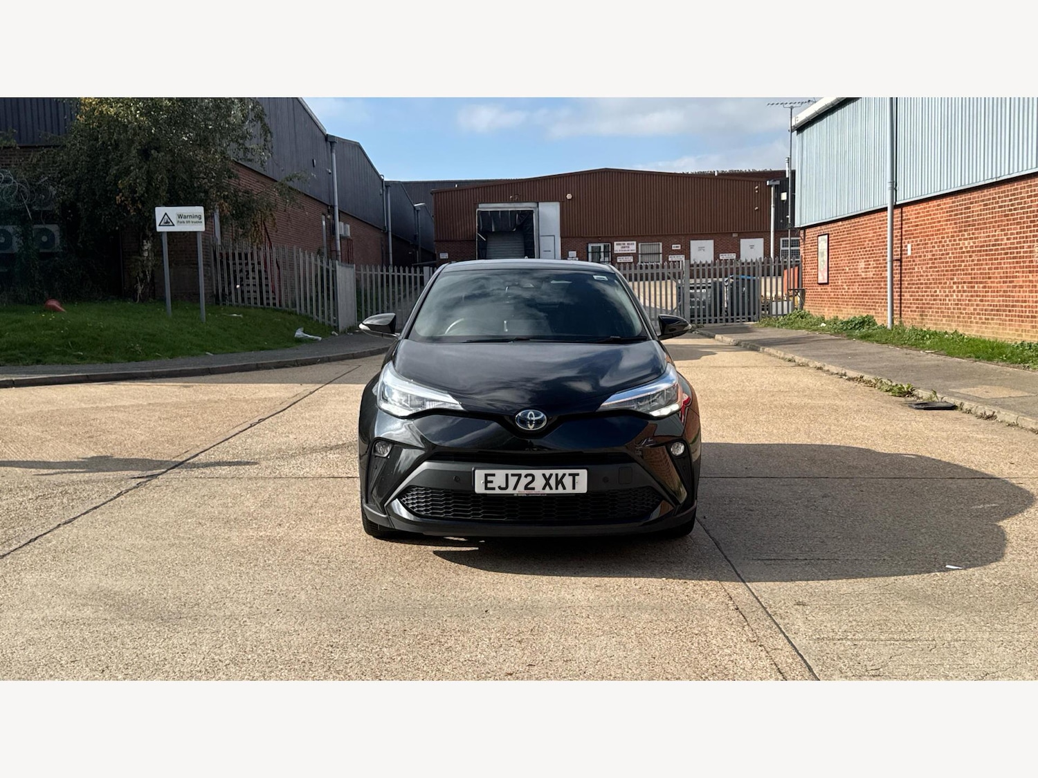 Used Toyota C-HR 2023 for sale - 76370113: Photo 17