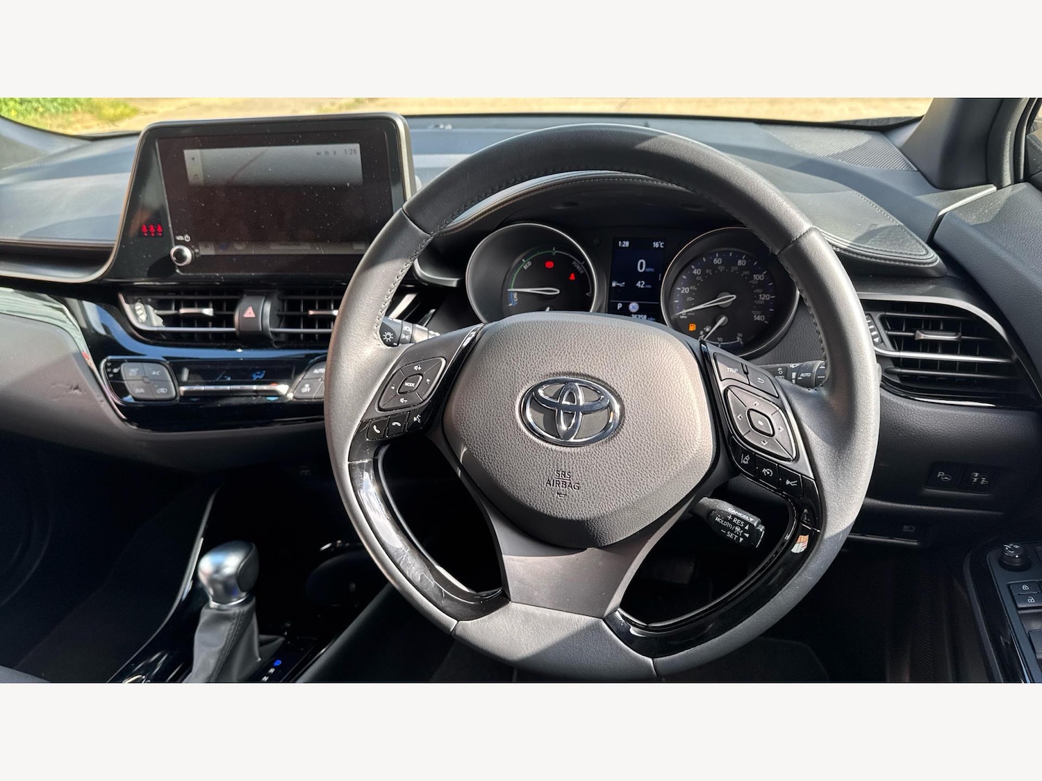 Used Toyota C-HR 2023 for sale - 76370113: Photo 8