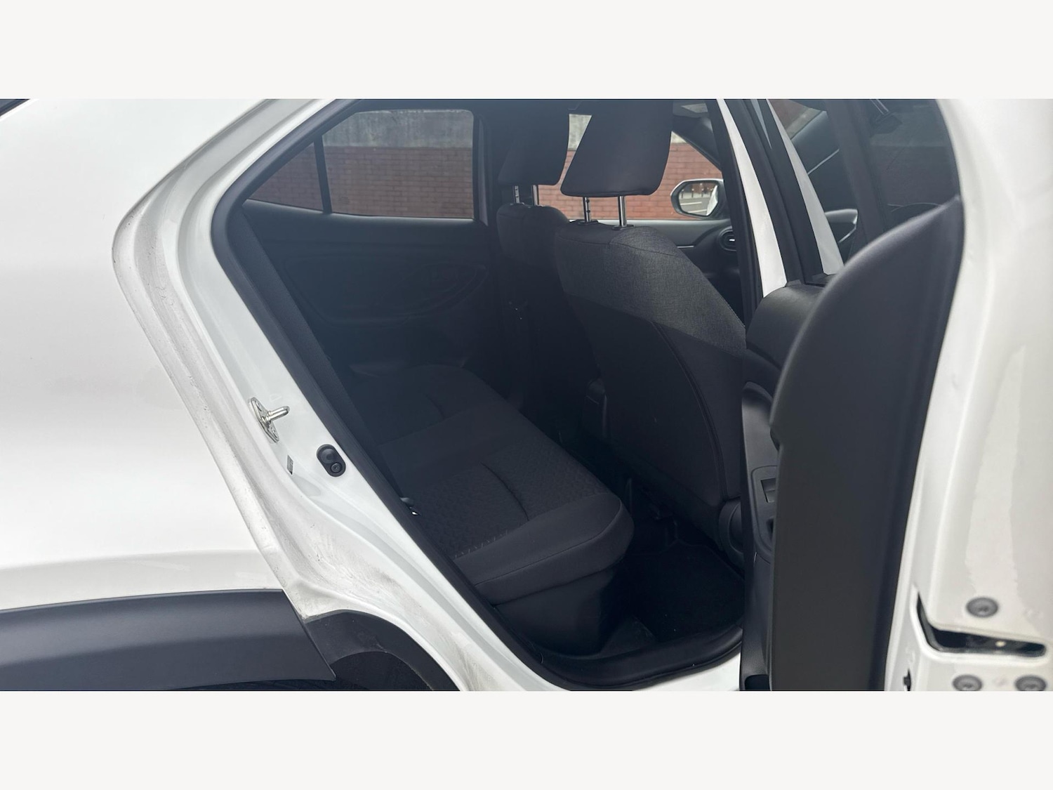 Used Toyota Yaris Cross 2024 for sale - 76371591: Photo 14
