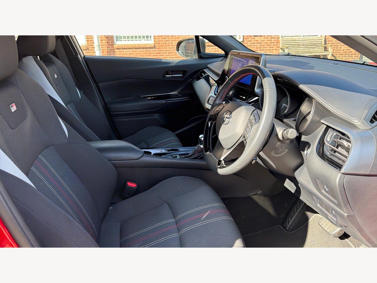 Used Toyota C-HR 2023 for sale - 77909232: Photo 13