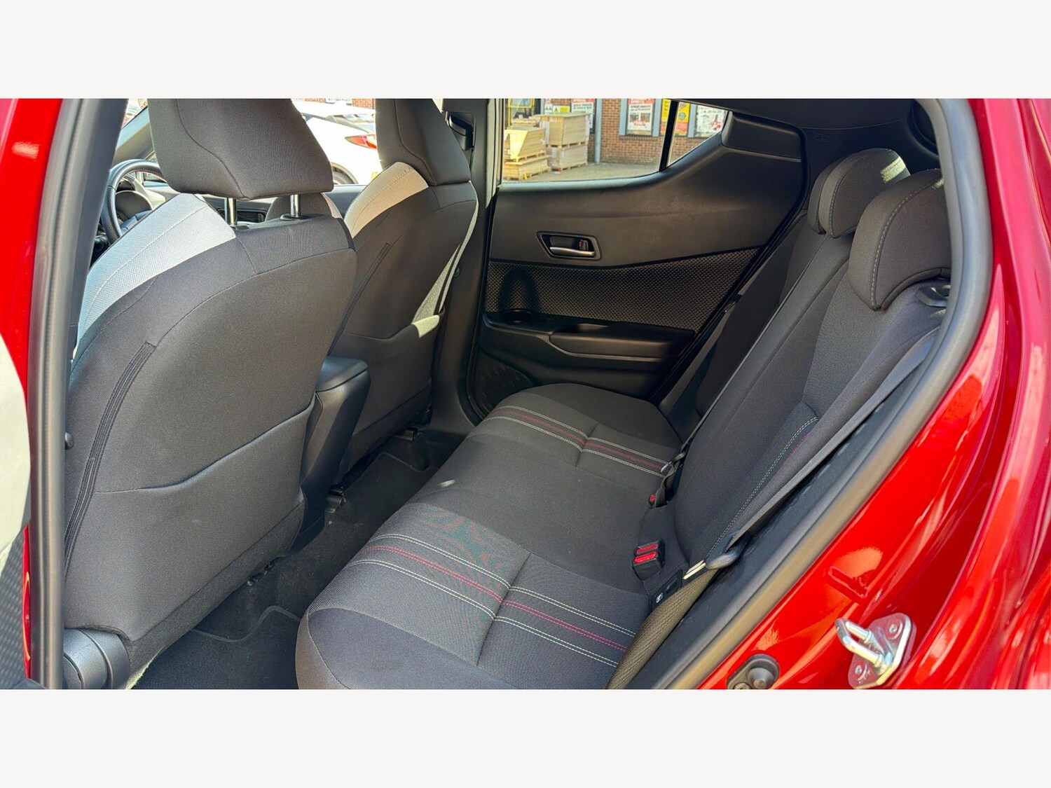 Used Toyota C-HR 2023 for sale - 77909232: Photo 15