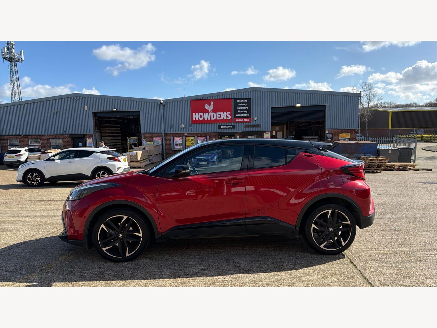 Used Toyota C-HR 2023 for sale - 77909232: Photo 19
