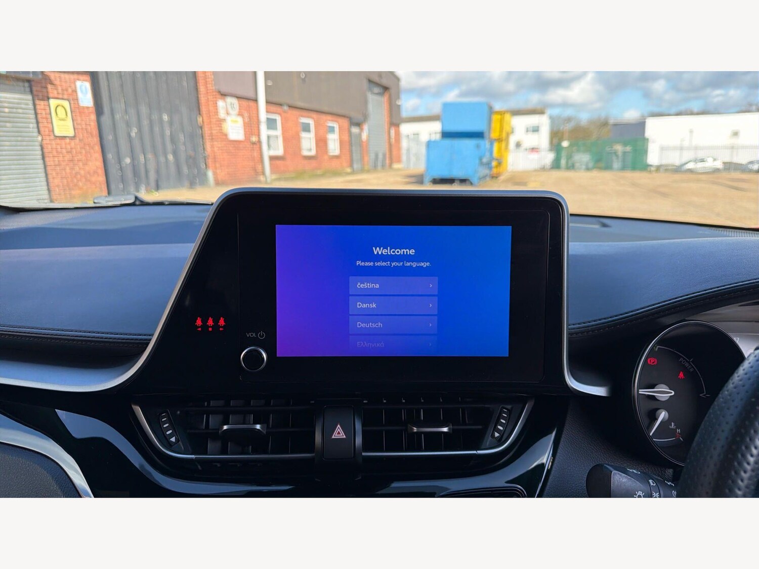 Used Toyota C-HR 2023 for sale - 77909232: Photo 9