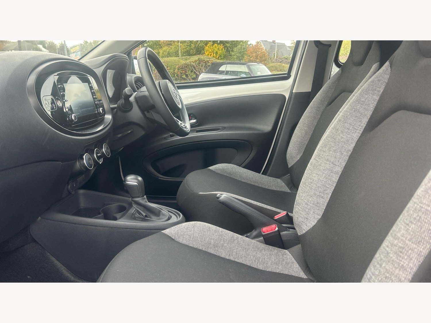 Used Toyota Aygo X for sale - 76633631: Photo 12