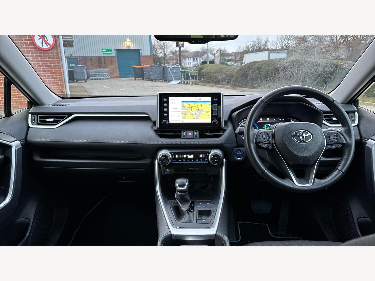 Used Toyota RAV4 2022 for sale - 77057277: Photo 7