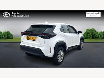 Used Toyota Yaris Cross 2025 for sale - 79576387: Photo