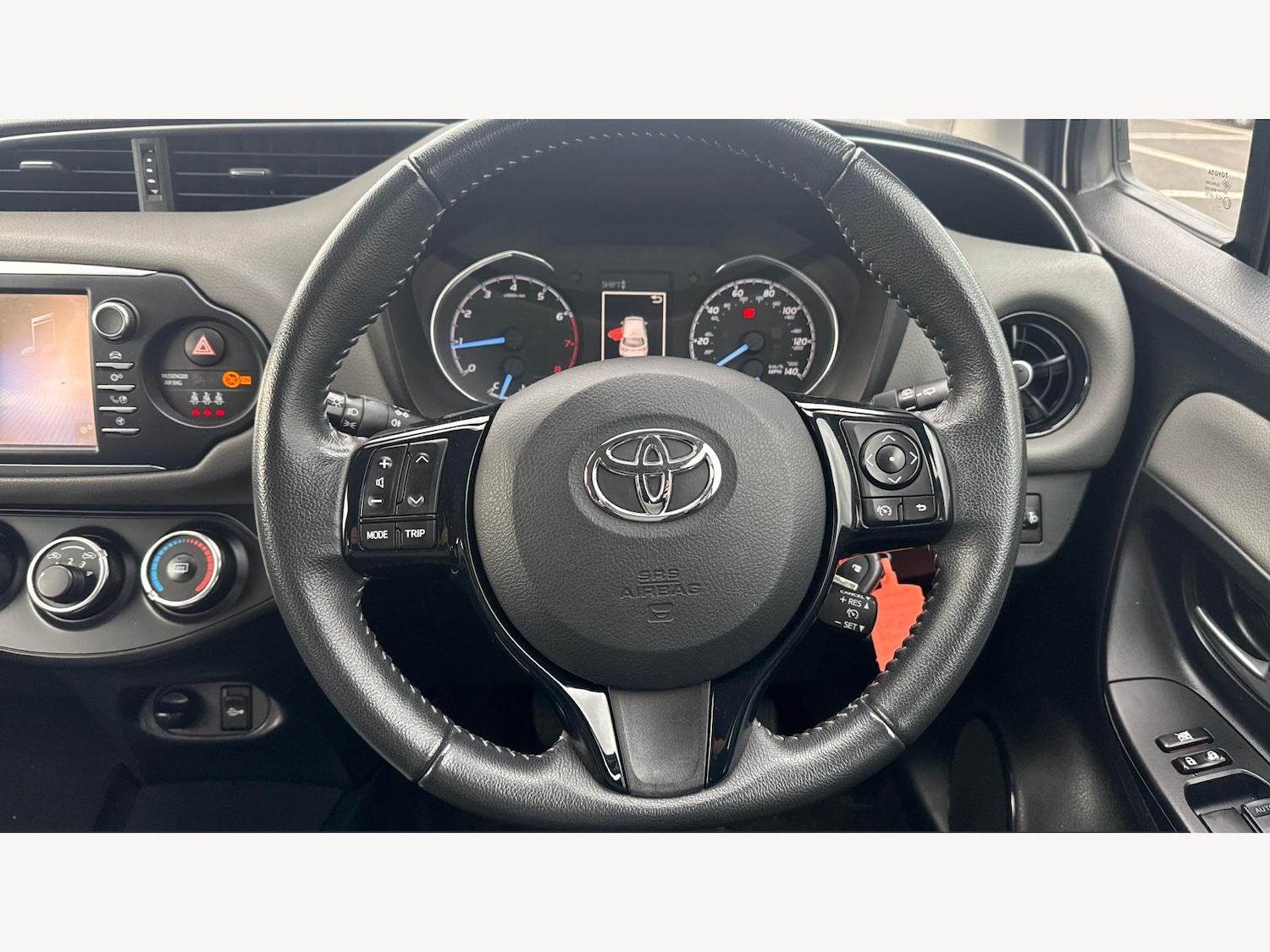 Used Toyota Yaris 2017 for sale - 76612785: Photo 10