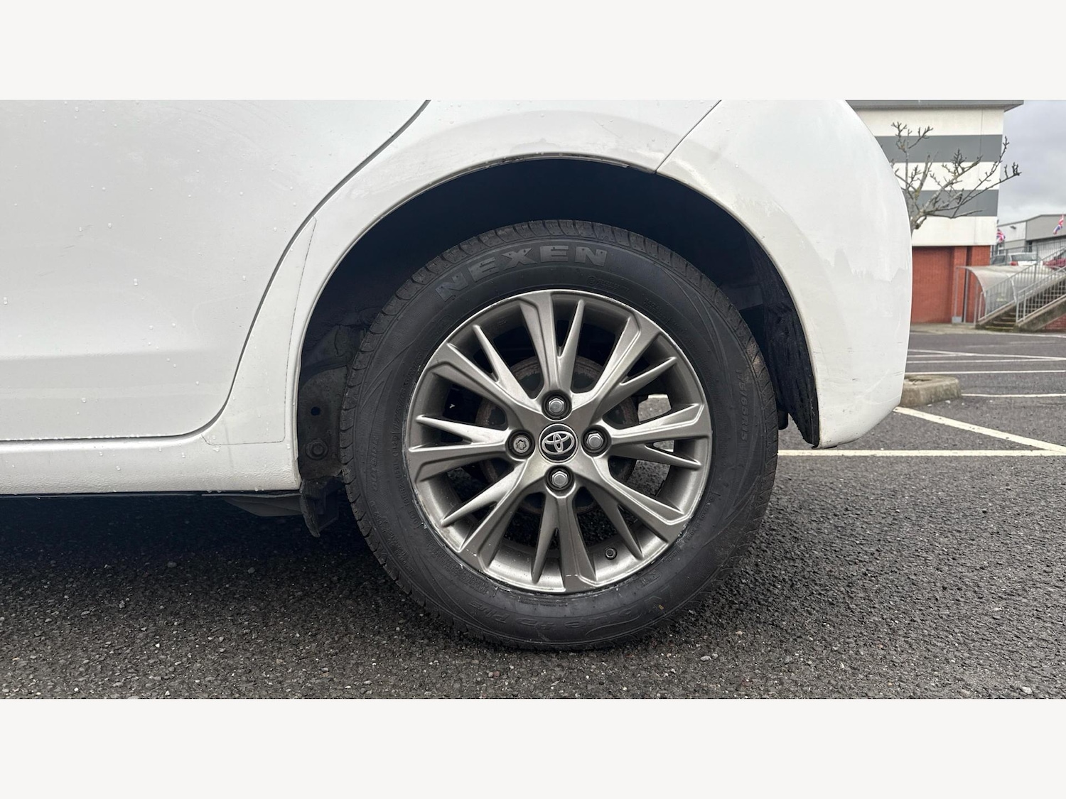 Used Toyota Yaris 2017 for sale - 76612785: Photo 20