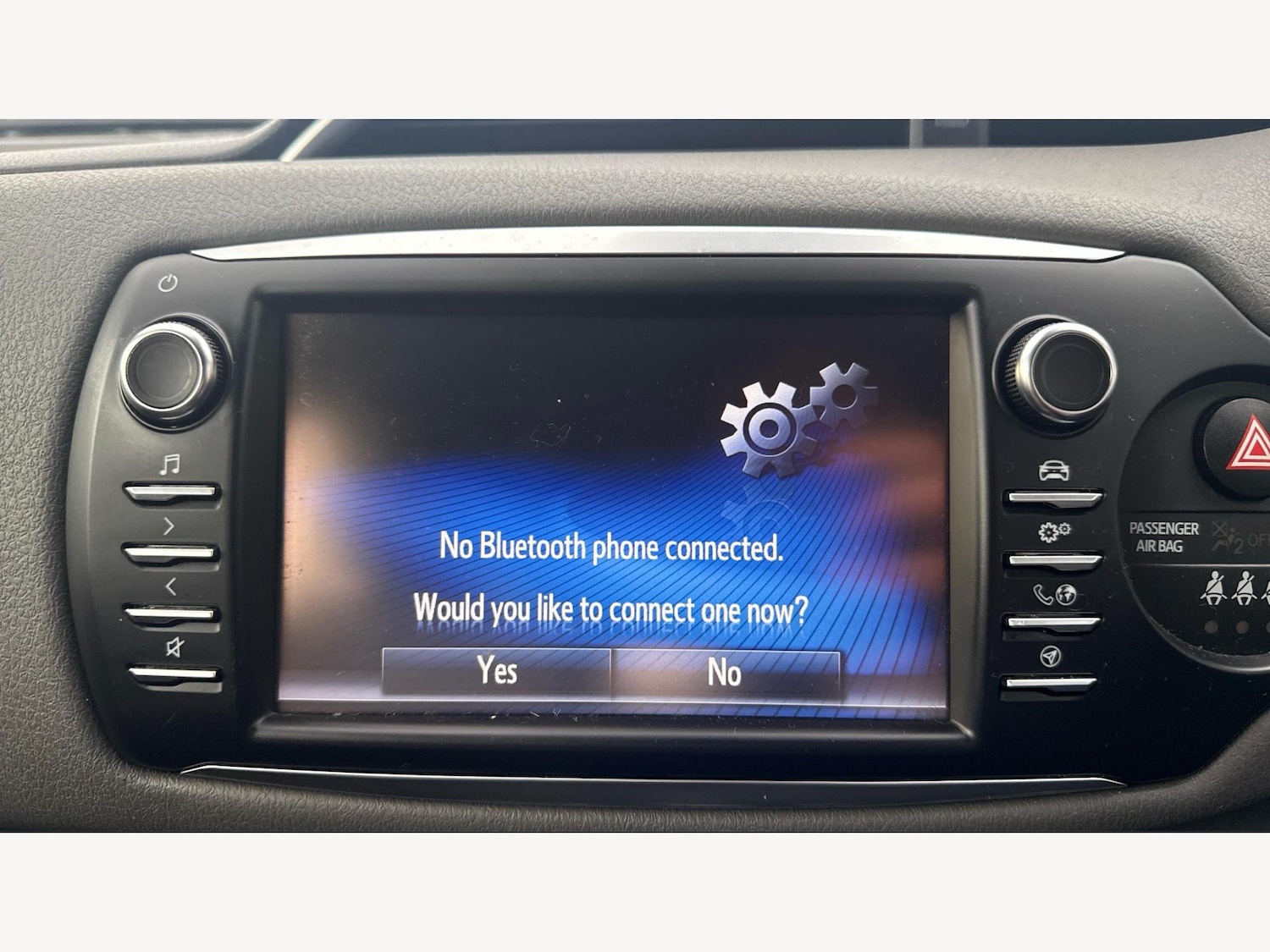 Used Toyota Yaris 2017 for sale - 76612785: Photo 9