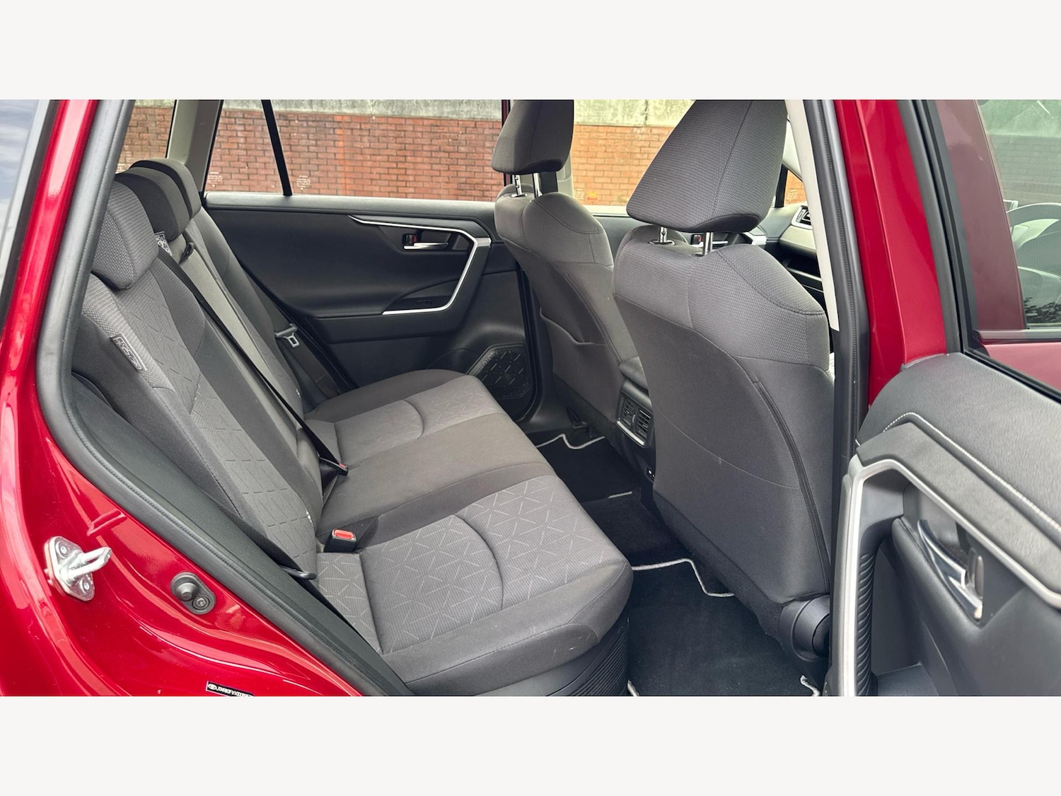 Used Toyota RAV4 2021 for sale - 76200588: Photo 14