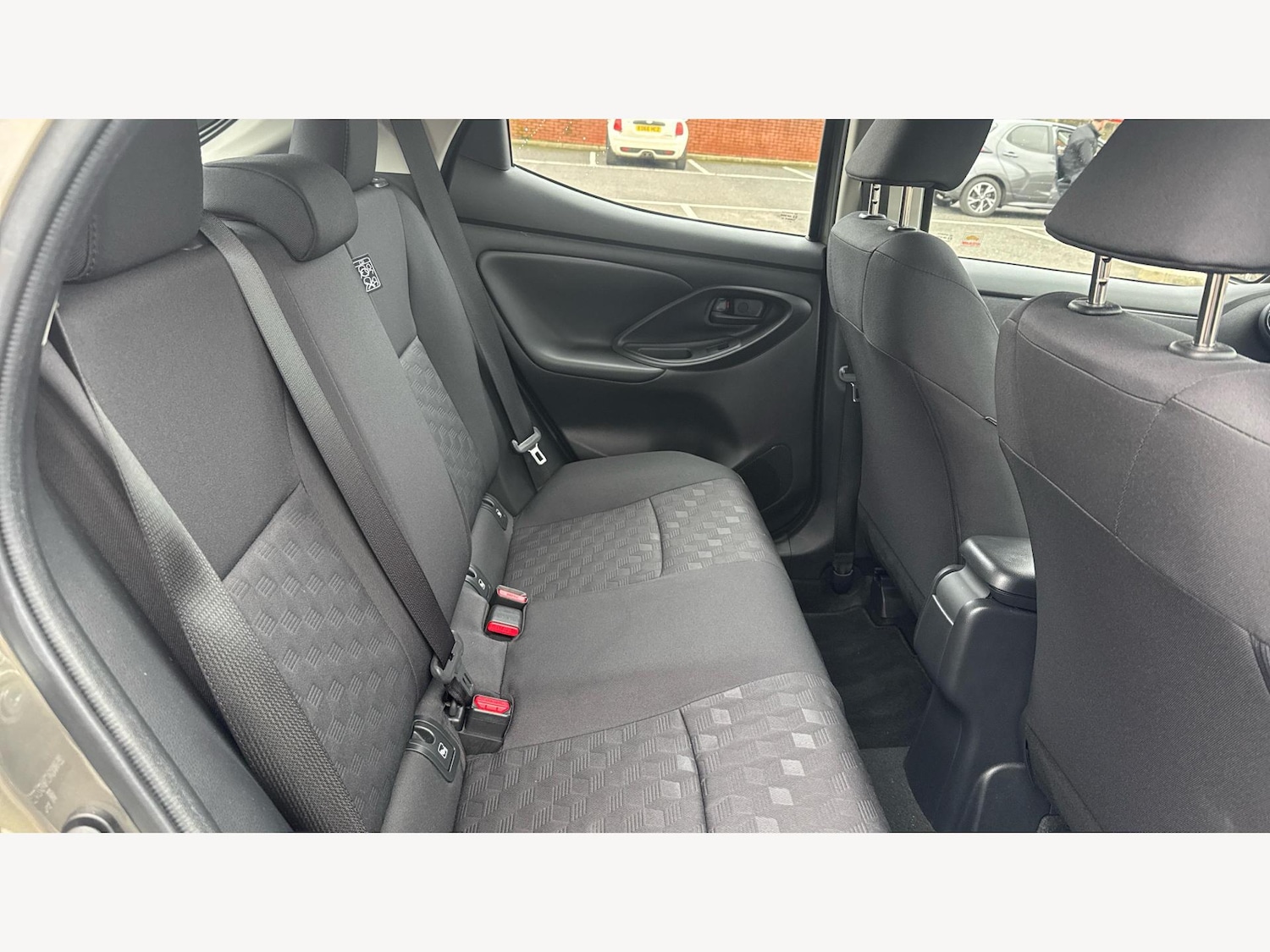 Used Toyota Yaris 2024 for sale - 77625520: Photo 14