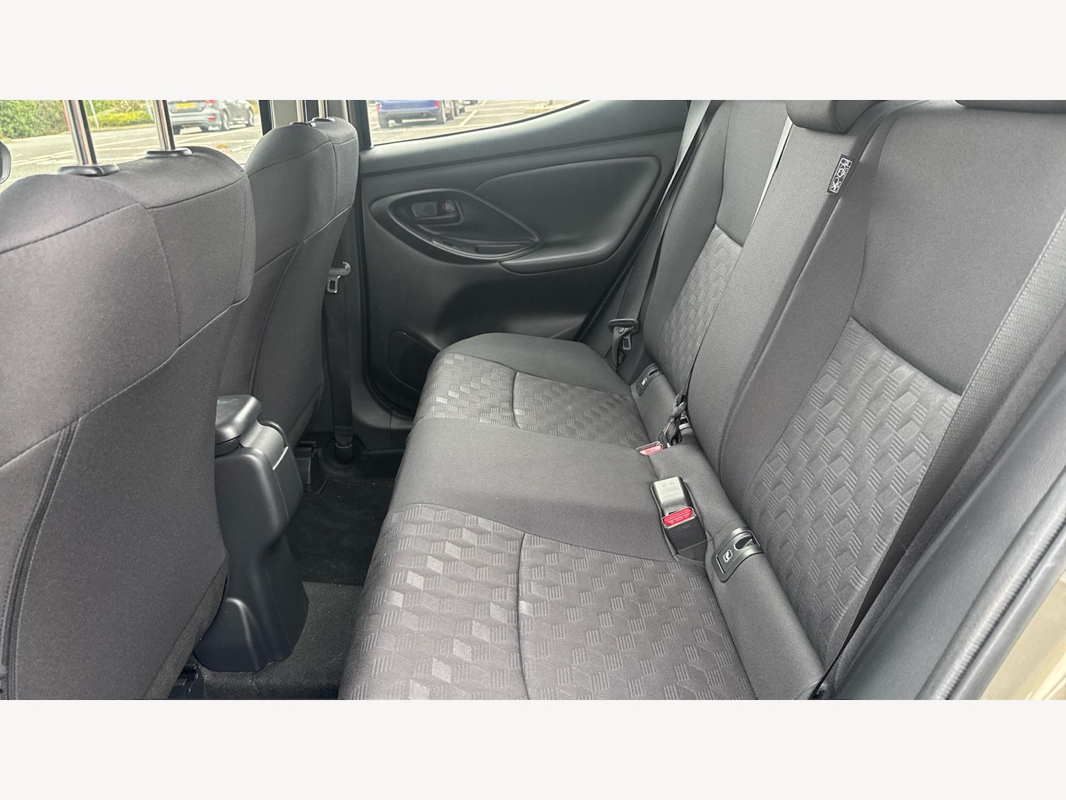 Used Toyota Yaris 2024 for sale - 77625520: Photo 15