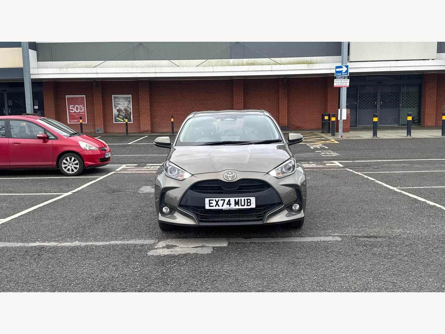 Used Toyota Yaris 2024 for sale - 77625520: Photo 17