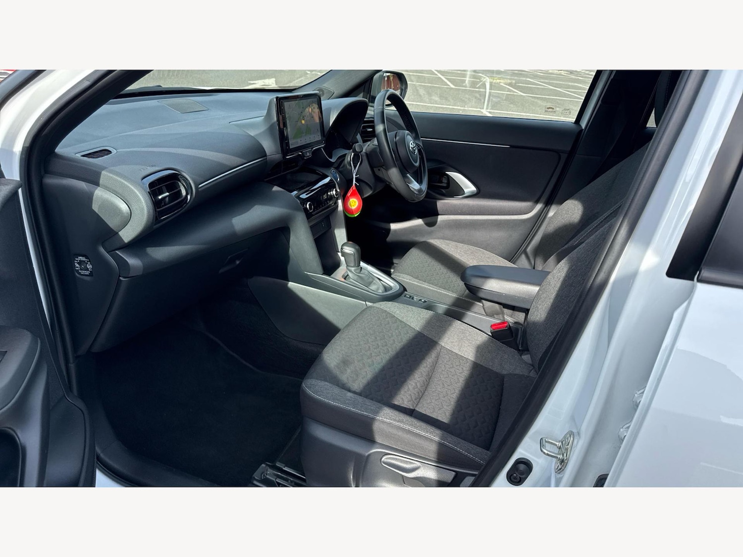 Used Toyota Yaris Cross 2024 for sale - 76370155: Photo 12