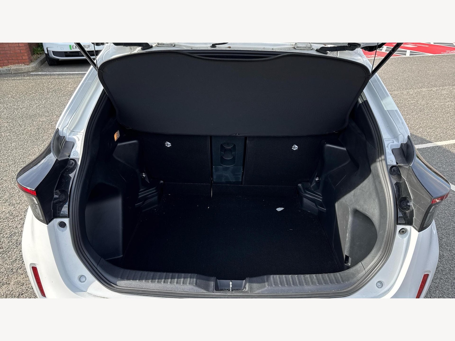 Used Toyota Yaris Cross 2024 for sale - 76370155: Photo 16