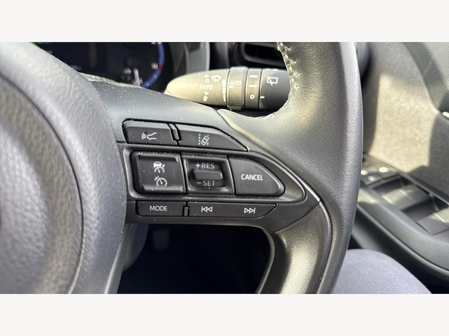 Used Toyota Yaris Cross 2024 for sale - 76370155: Photo 27