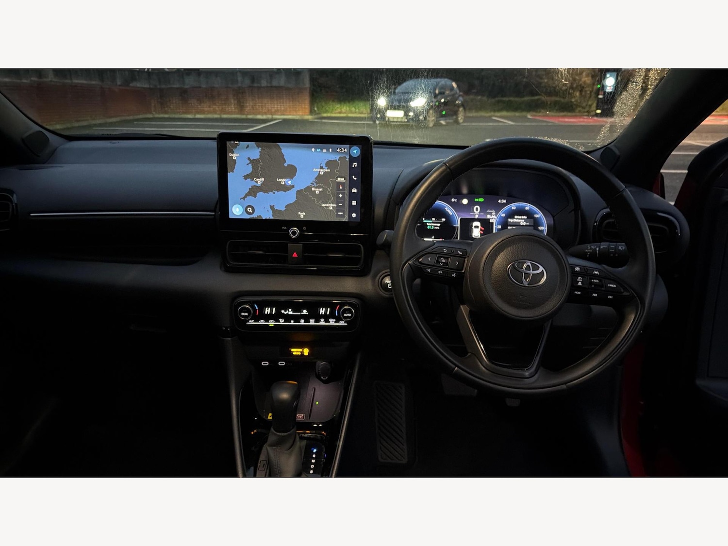 Used Toyota Yaris 2024 for sale - 77278732: Photo 7