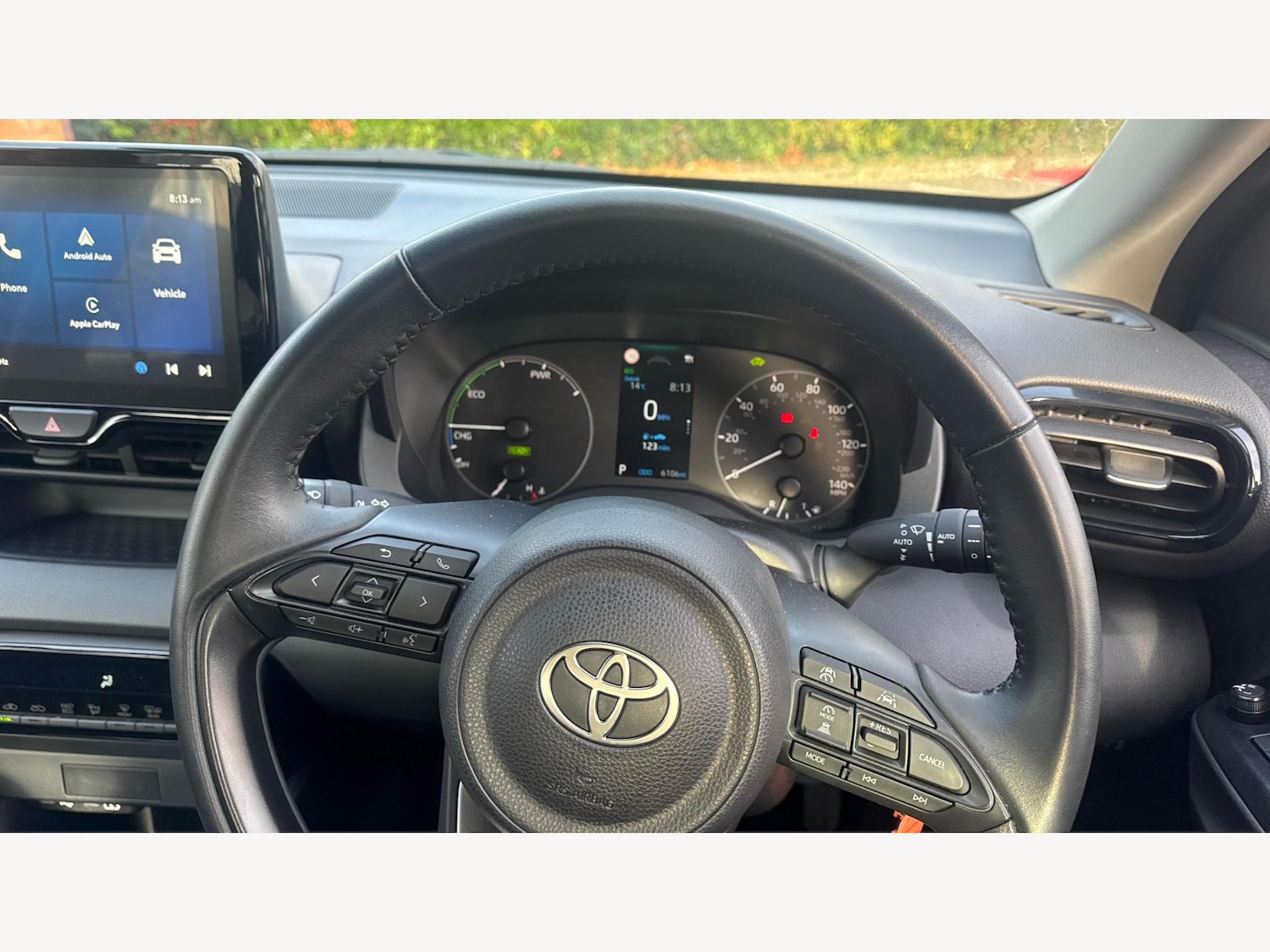 Used Toyota Yaris 2024 for sale - 76371471: Photo 11