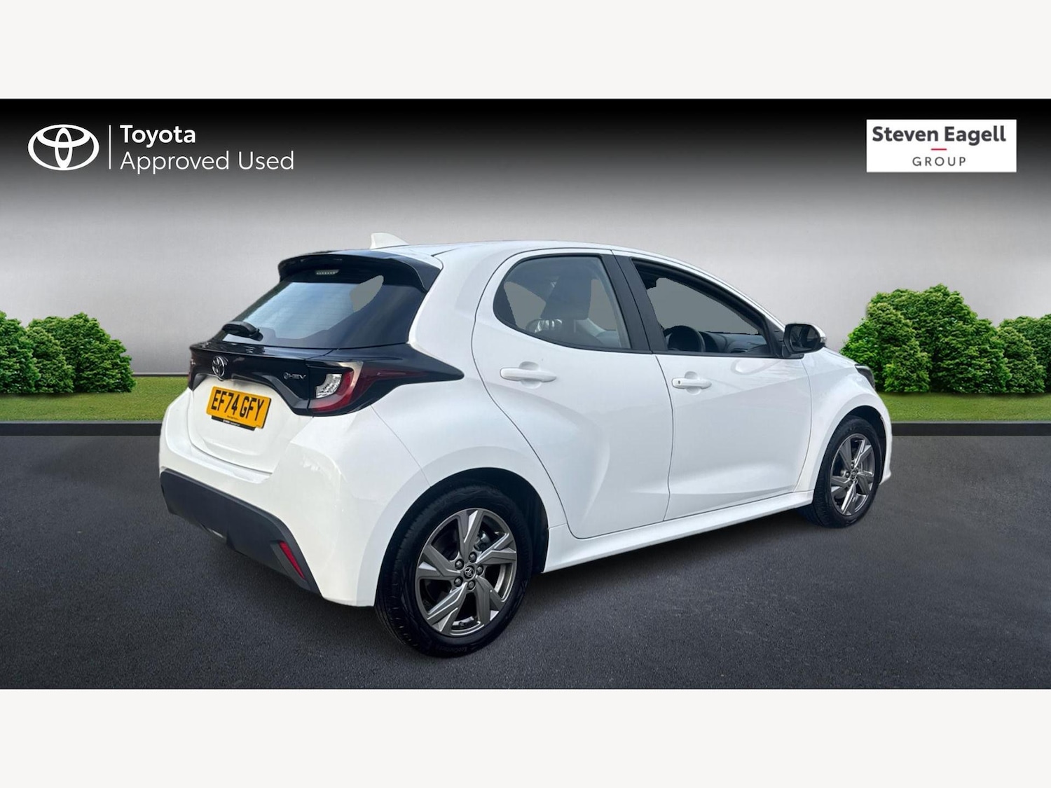 Used Toyota Yaris 2024 for sale - 76371471: Photo 2