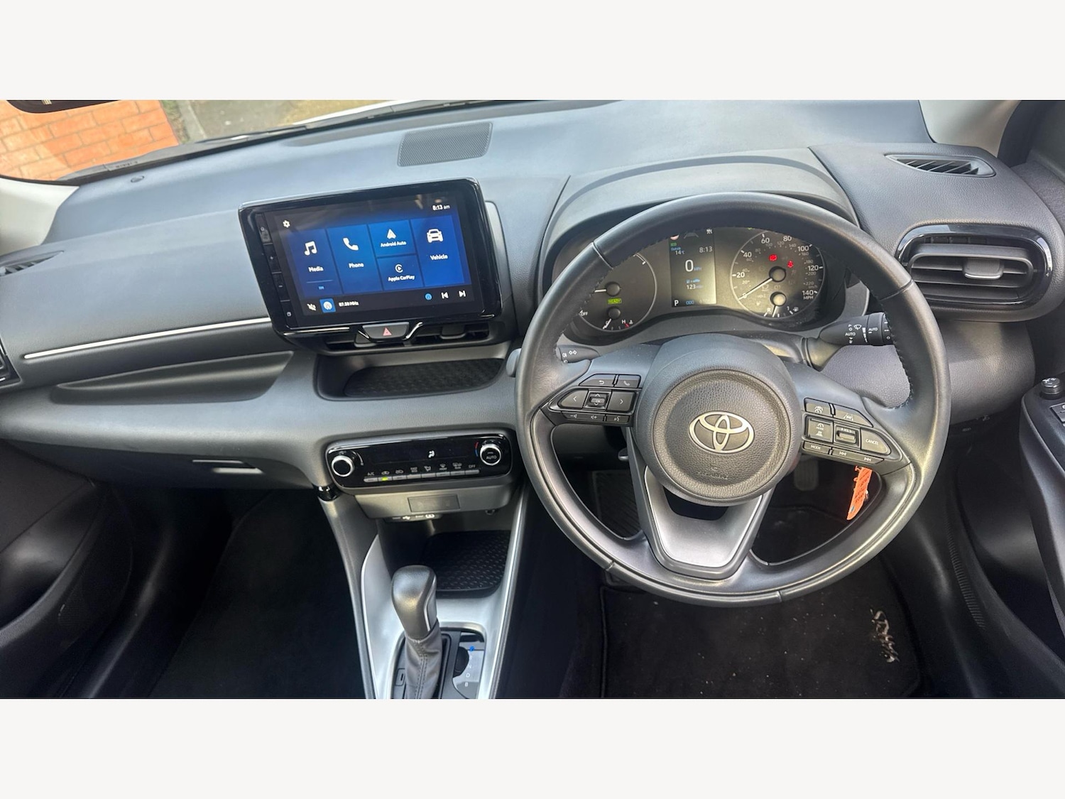 Used Toyota Yaris 2024 for sale - 76371471: Photo 7
