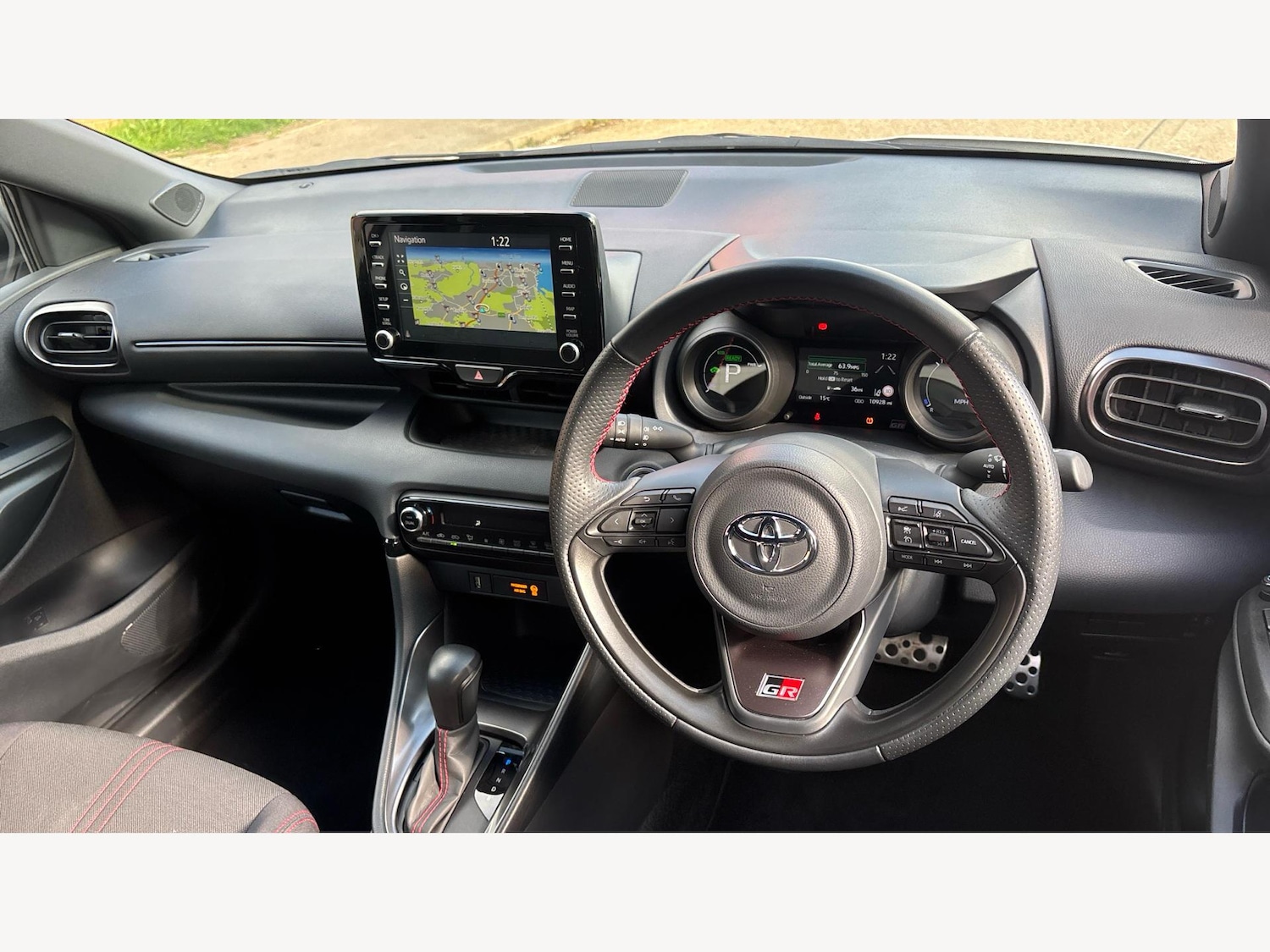 Used Toyota Yaris 2023 for sale - 76370370: Photo 10