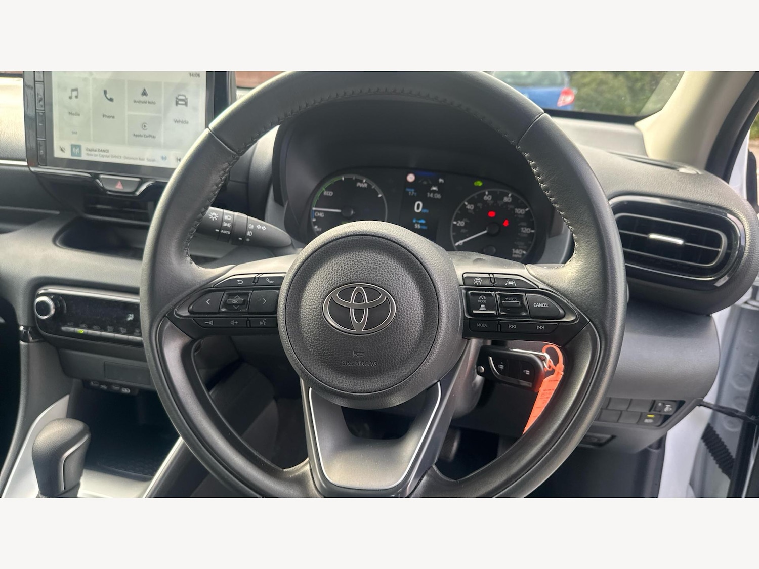 Used Toyota Yaris 2024 for sale - 76371725: Photo 10