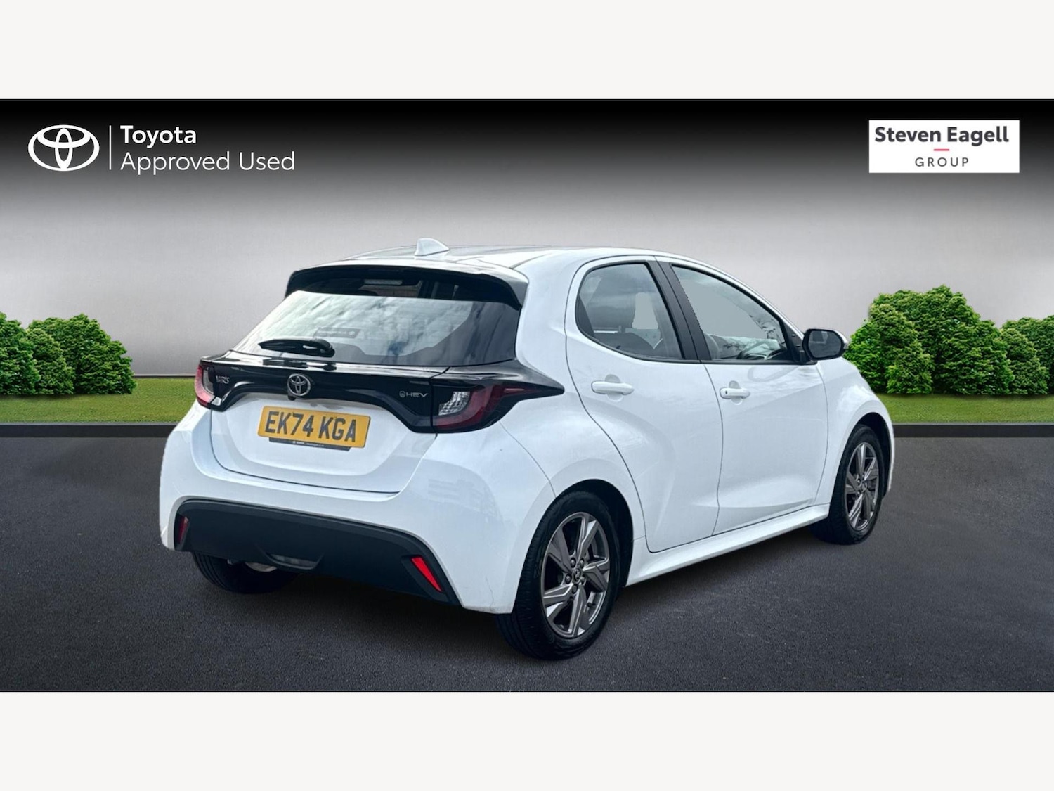 Used Toyota Yaris 2024 for sale - 76371725: Photo 2