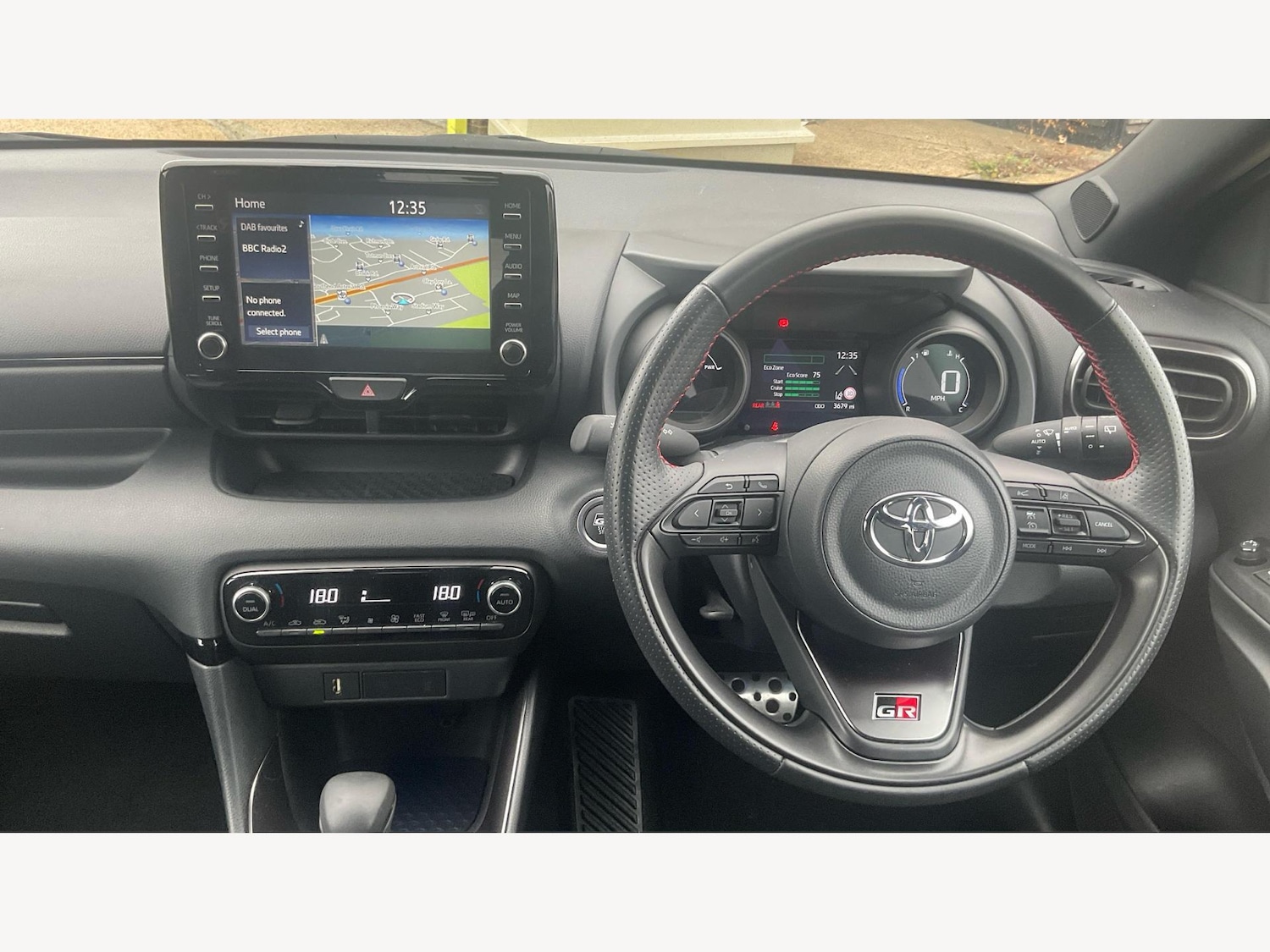 Used Toyota Yaris 2024 for sale - 76371318: Photo 8