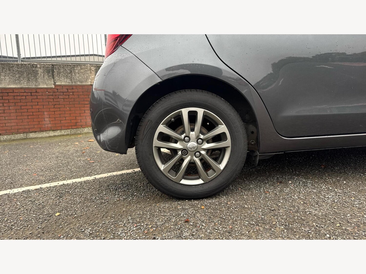 Used Toyota Yaris 2015 for sale - 76370504: Photo 20