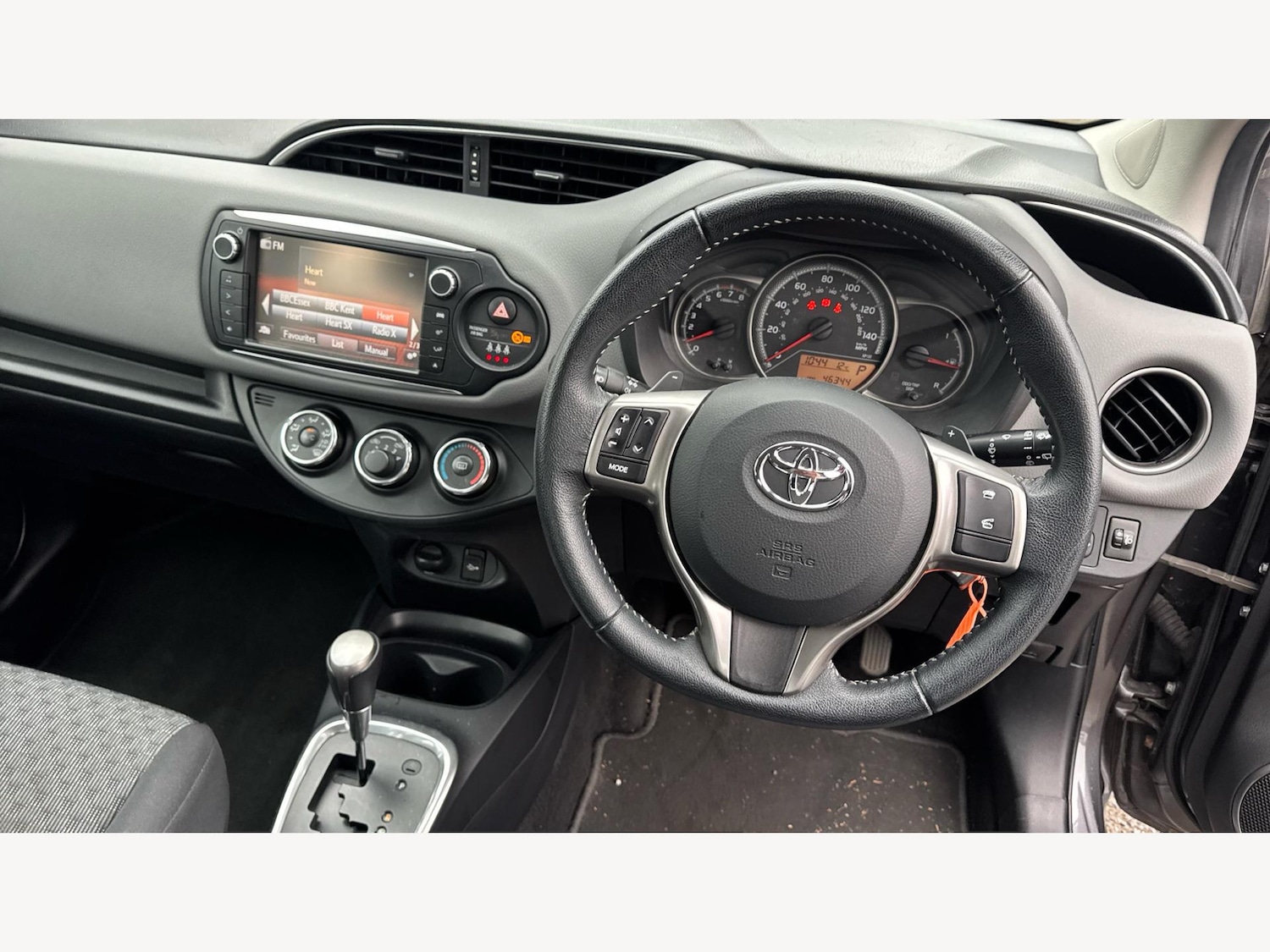 Used Toyota Yaris 2015 for sale - 76370504: Photo 8
