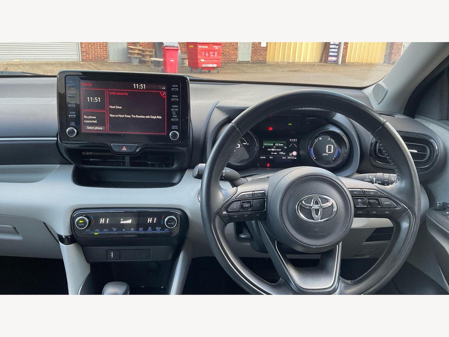 Used Toyota Yaris for sale - 77192012: Photo 10