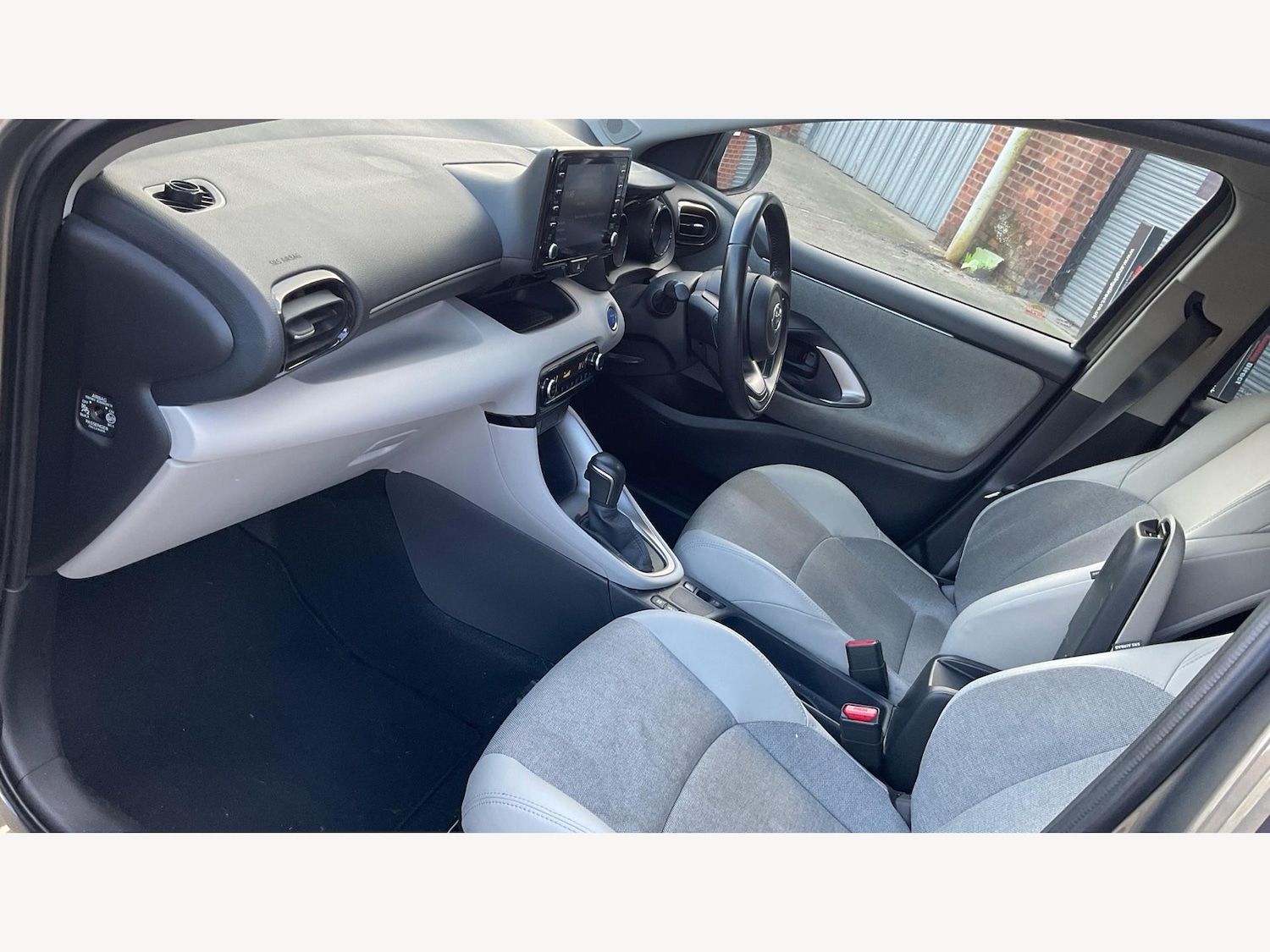 Used Toyota Yaris for sale - 77192012: Photo 12