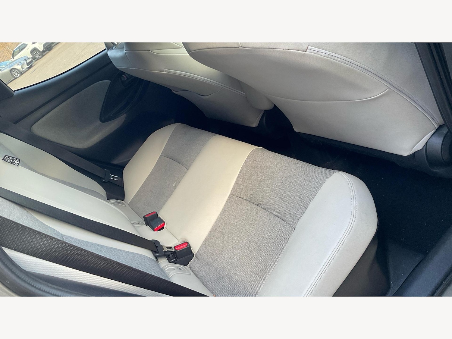 Used Toyota Yaris for sale - 77192012: Photo 14