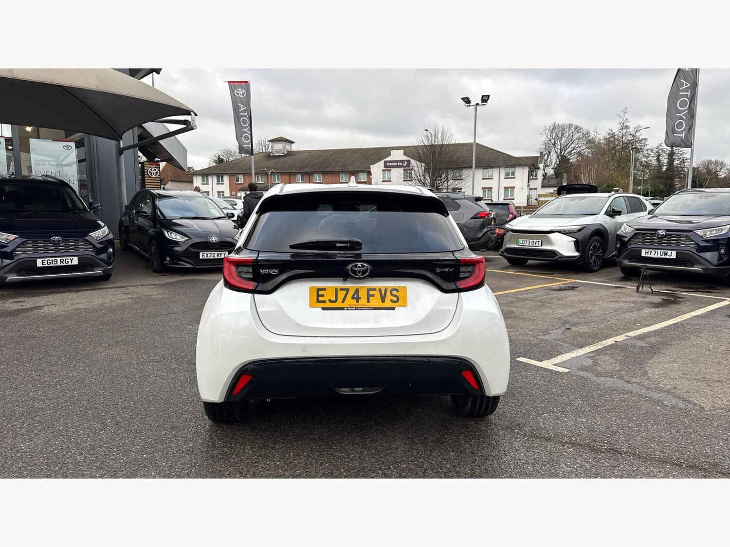 Used Toyota Yaris 2024 for sale - 77191304: Photo 21