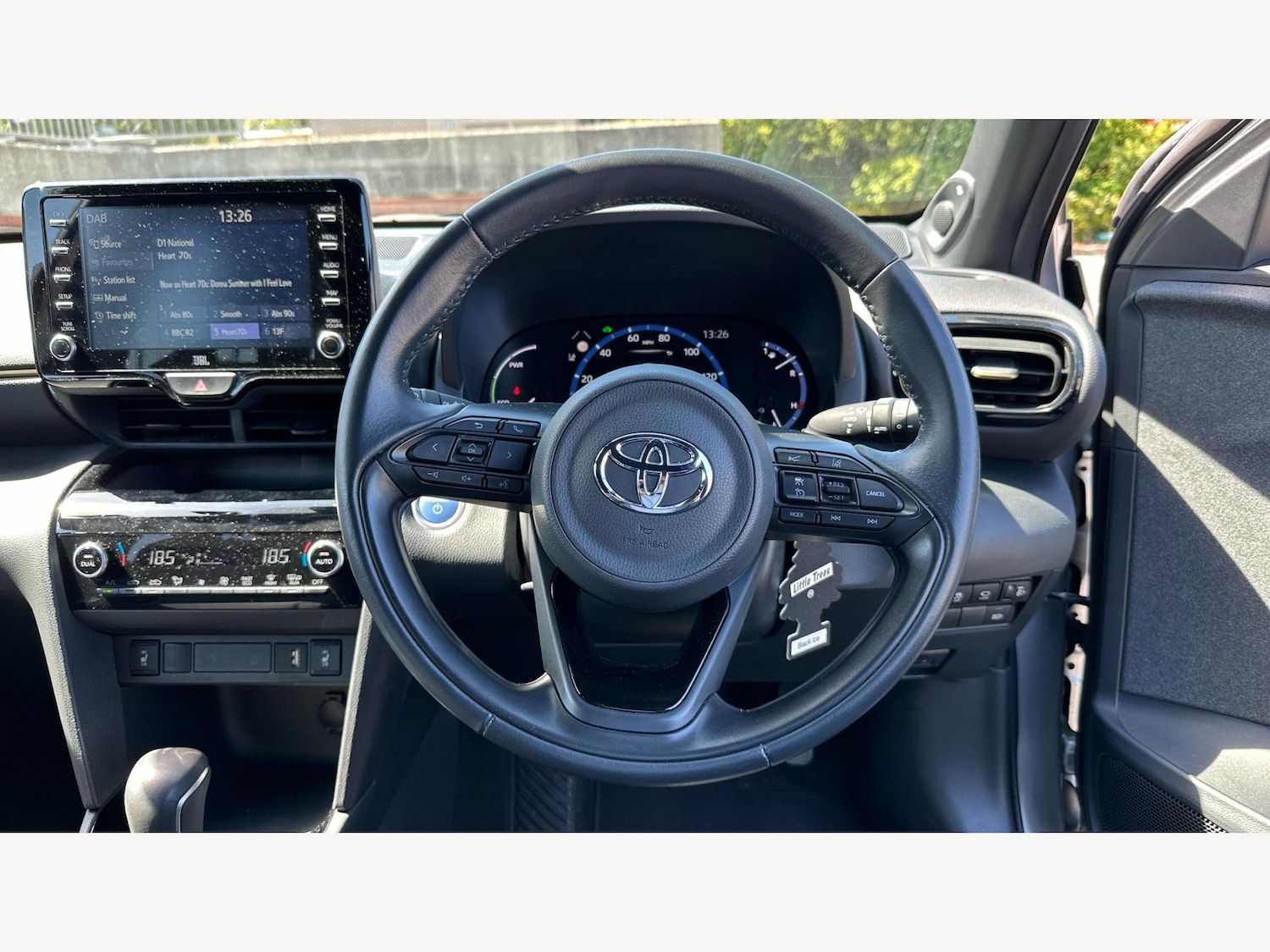 Used Toyota Yaris Cross 2022 for sale - 76612857: Photo 8